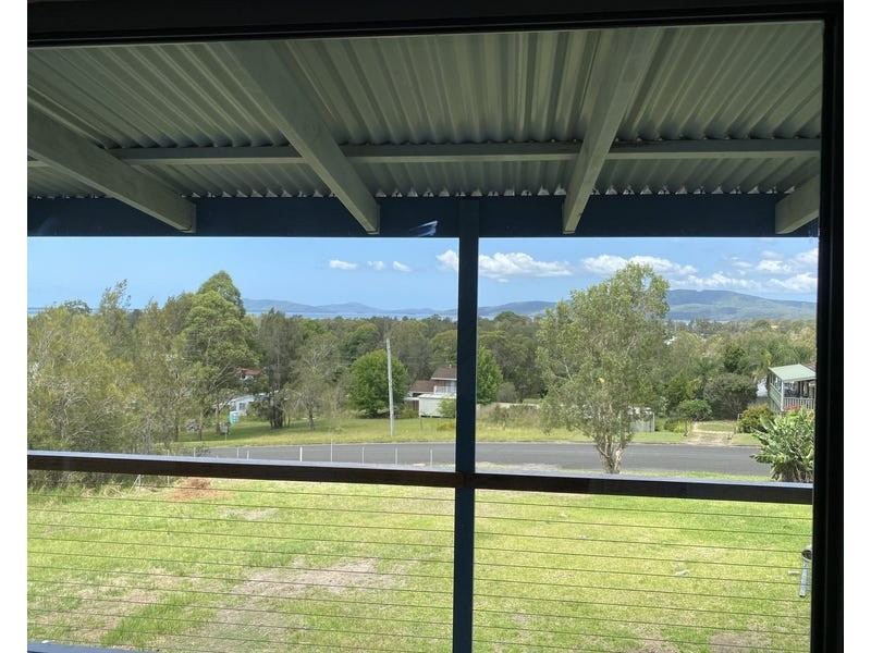 12 Wallaroo Street, Coomba Park NSW 2428