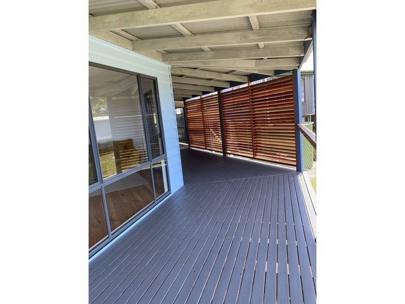 12 Wallaroo Street, Coomba Park NSW 2428