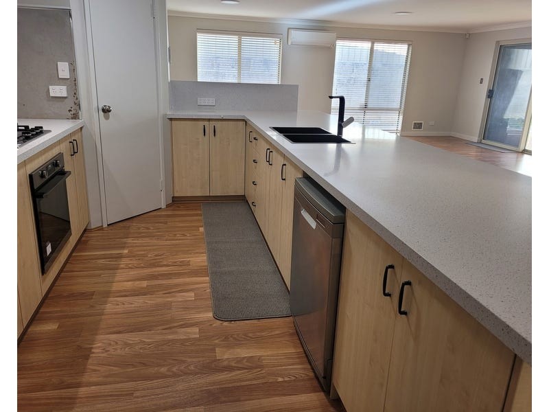 12 McCubbin Loop, Dawesville WA 6211