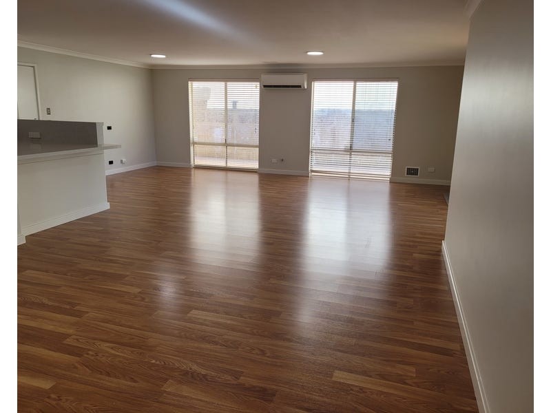 12 McCubbin Loop, Dawesville WA 6211