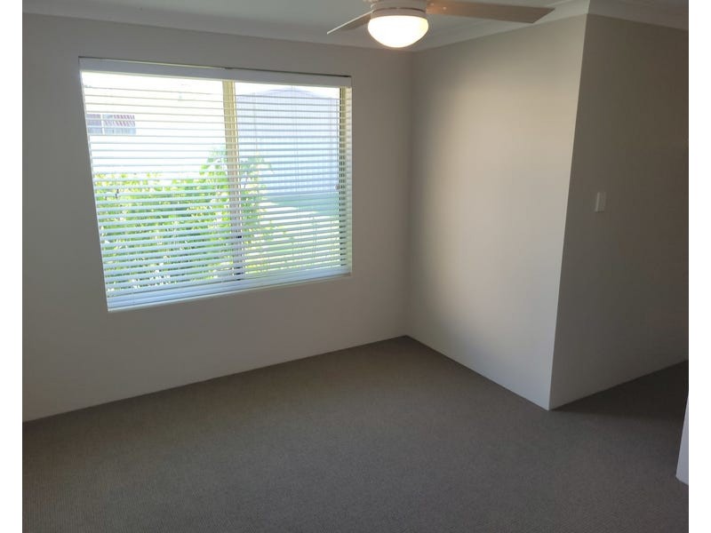 12 McCubbin Loop, Dawesville WA 6211