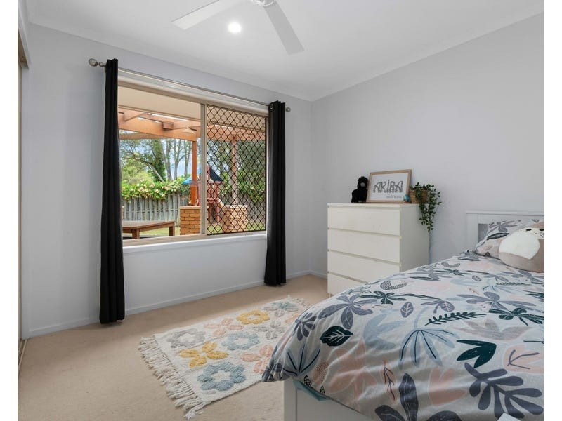 27 Montgomery Drive, Wellington Point QLD 4160