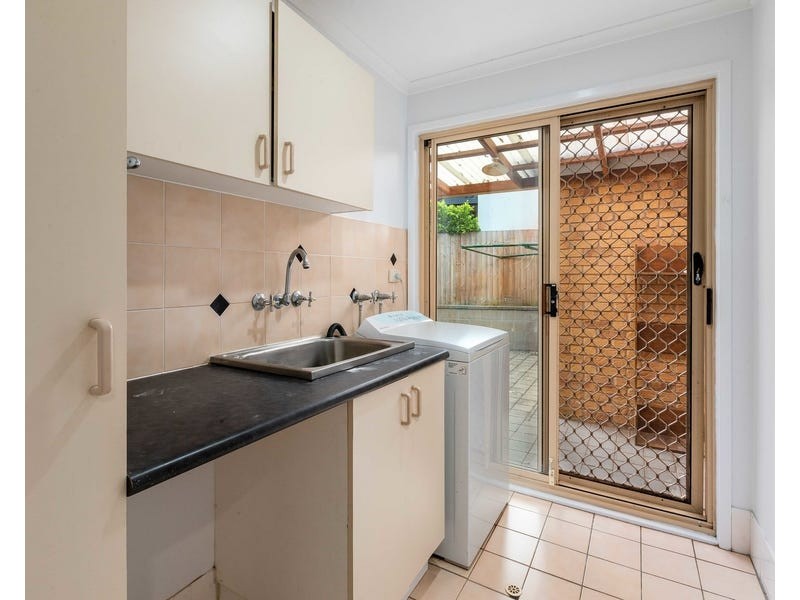 27 Montgomery Drive, Wellington Point QLD 4160