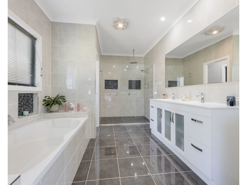 768 Caboolture River Road, Upper Caboolture QLD 4510