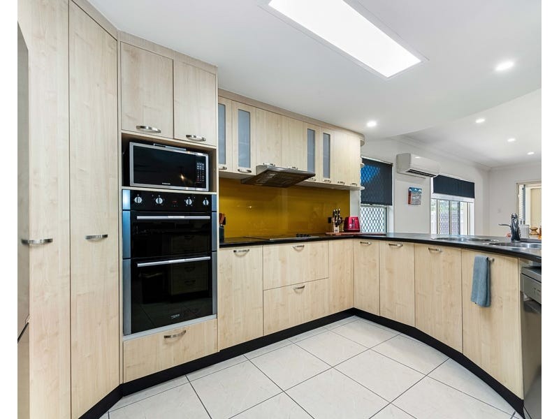 31 Victor Avenue, Glenella QLD 4740