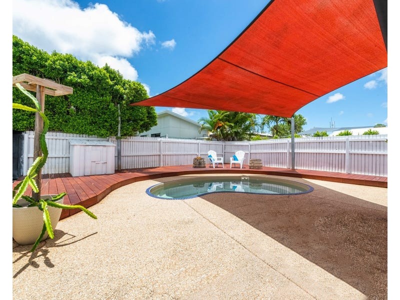 31 Victor Avenue, Glenella QLD 4740