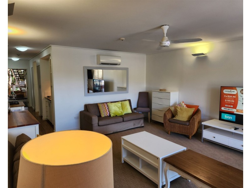 1 Island Street, South Stradbroke QLD 4216