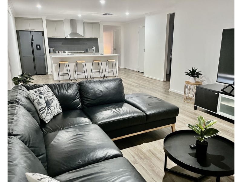 264 Henry Street, Deniliquin NSW 2710