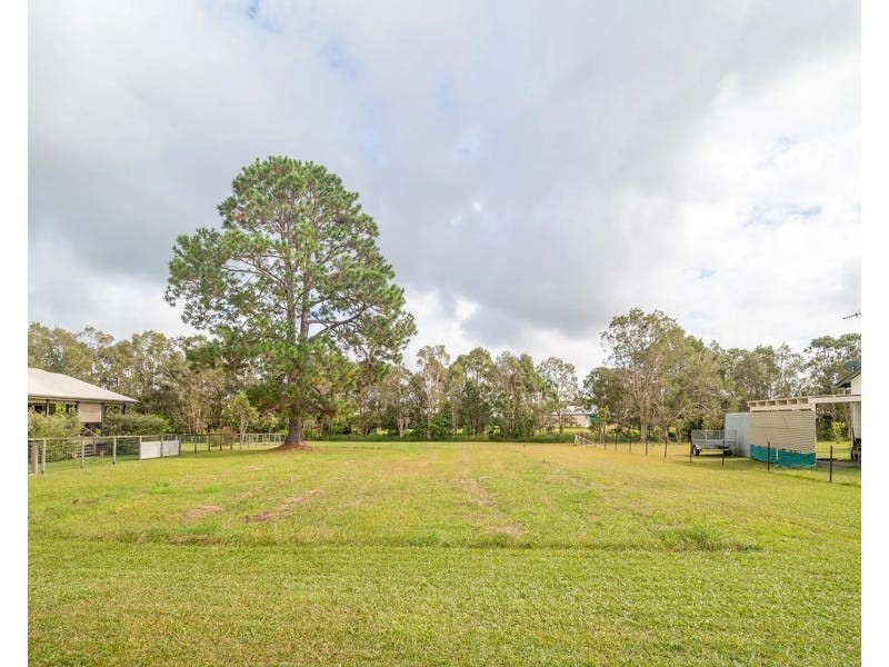 18 Regent Court, Cooloola Cove QLD 4580