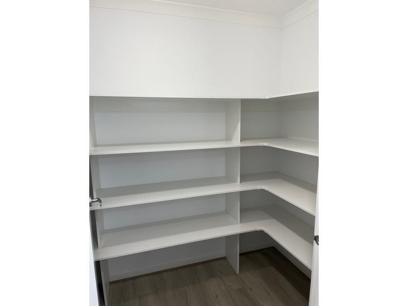 5 White Court, Eagle Point VIC 3878