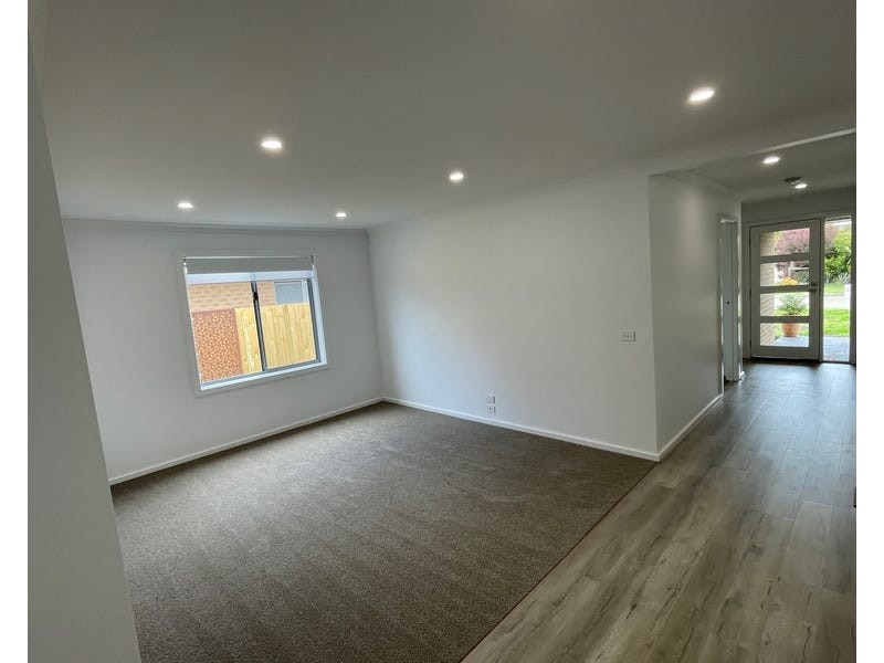 5 White Court, Eagle Point VIC 3878