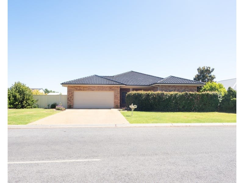 84 Karri Road, Leeton NSW 2705