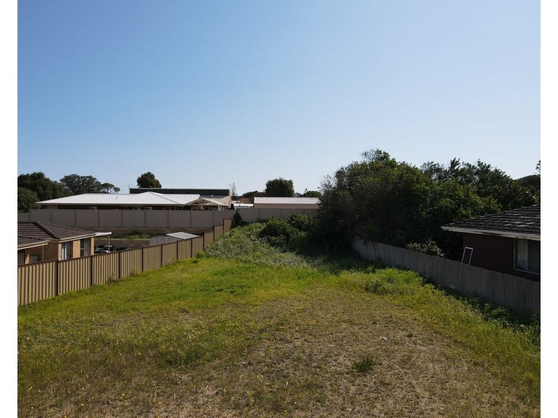 75 Currie Street, Waikiki WA 6169