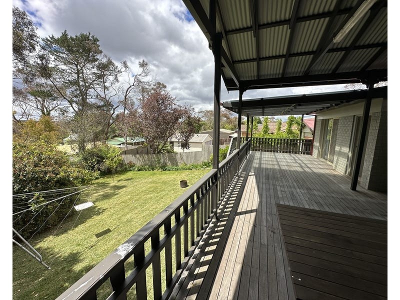24 Seventh Avenue, Katoomba NSW 2780