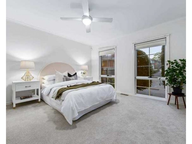 2/27 Jordan Grove, Glen Waverley VIC 3150