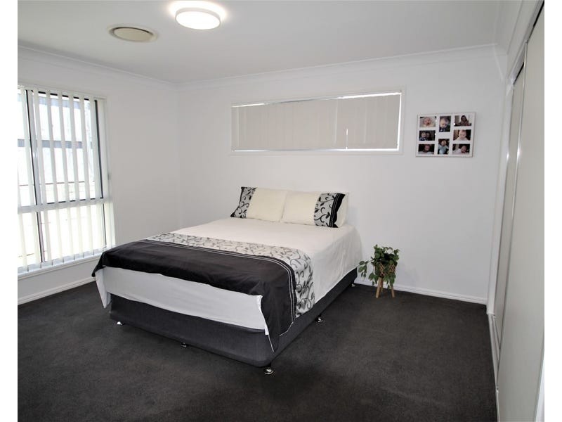 53 Briffney street, Kirkwood QLD 4680