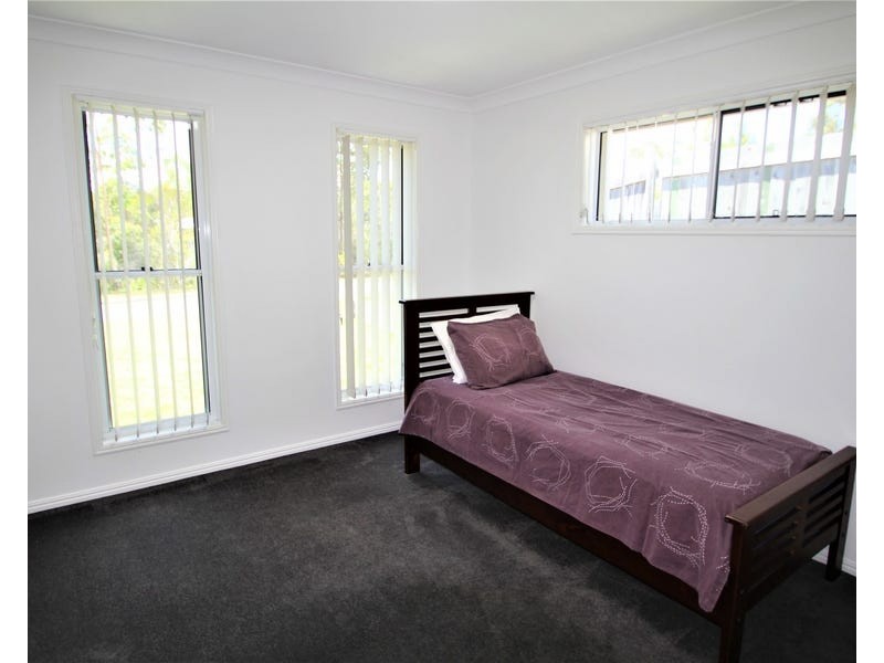 53 Briffney street, Kirkwood QLD 4680