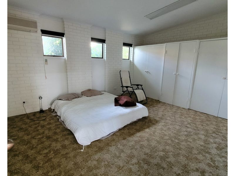 27 McIlwraith Street, Everton Park QLD 4053