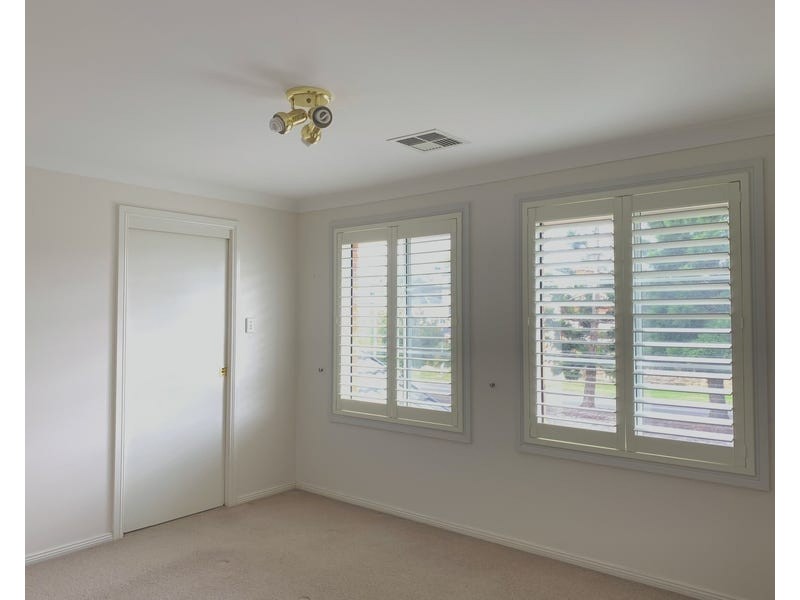 88 Englorie Park Drive, Glen Alpine NSW 2560