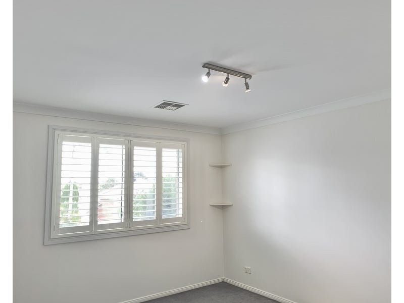 88 Englorie Park Drive, Glen Alpine NSW 2560