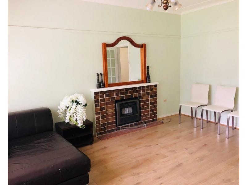 15 Ralph Street, Westmead NSW 2145