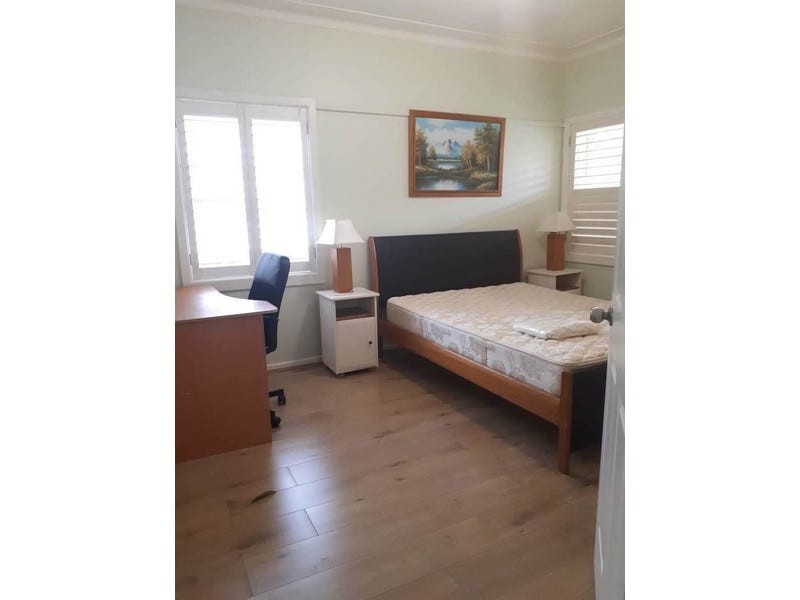 15 Ralph Street, Westmead NSW 2145