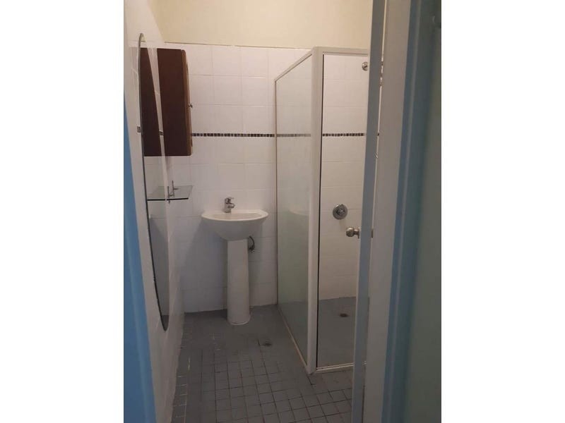 15 Ralph Street, Westmead NSW 2145