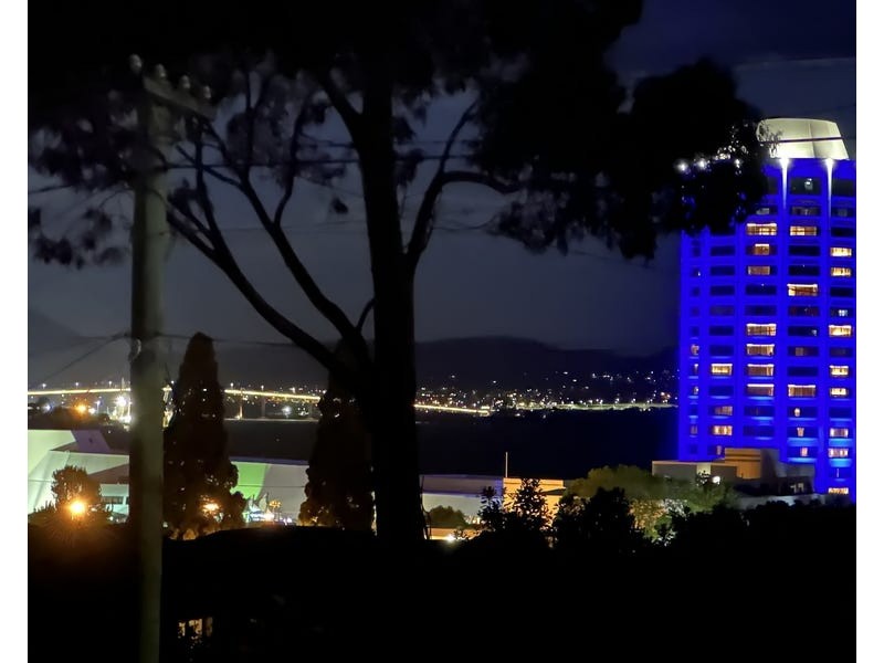 3 ILFRACOMBE CRESCENT, Sandy Bay TAS 7005