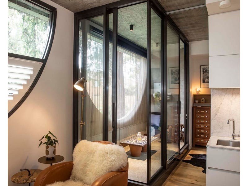 2/219 Napier Street, Fitzroy VIC 3065