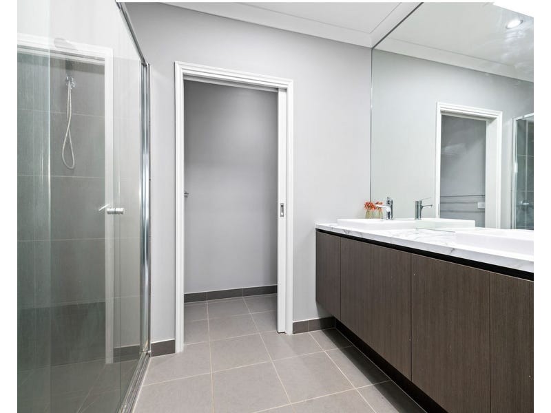 39 BURSA DR, Wyndham Vale VIC 3024