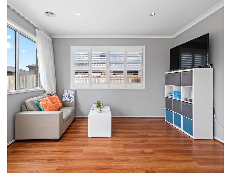 39 BURSA DR, Wyndham Vale VIC 3024