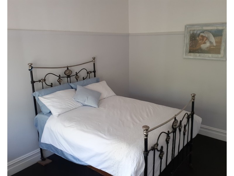 8 Bull  Street, Castlemaine VIC 3450