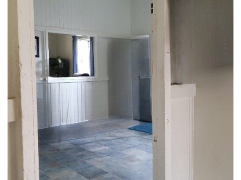 120 Elliott Heads Road, Avenell Heights QLD 4670