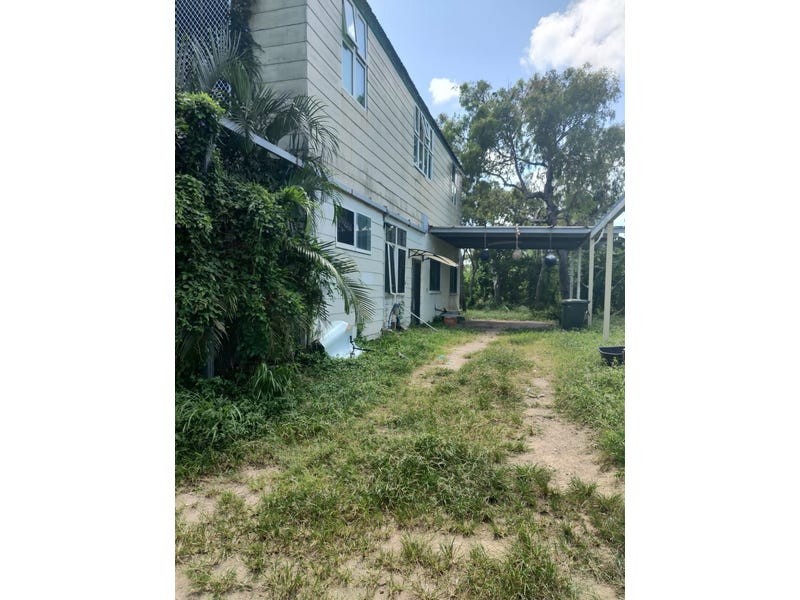 73 Airport Road, Horn Island QLD 4875