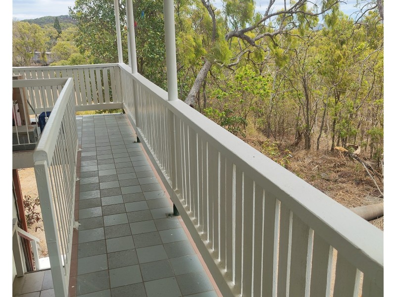 73 Airport Road, Horn Island QLD 4875