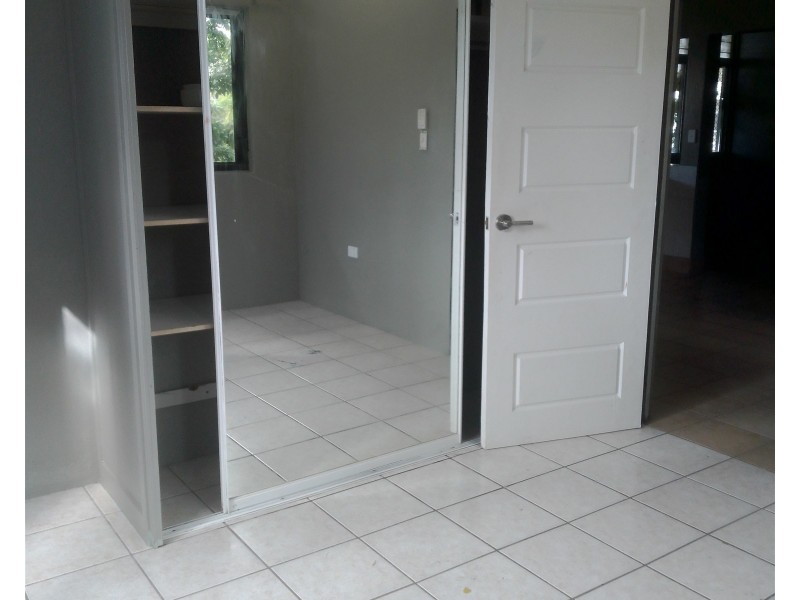 73 Airport Road, Horn Island QLD 4875