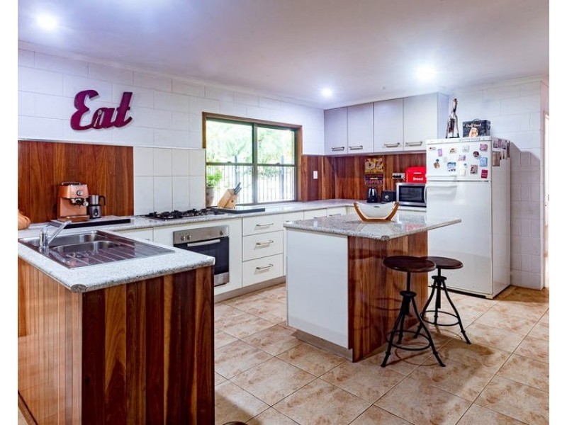 77 Veivers Drive, Speewah QLD 4881