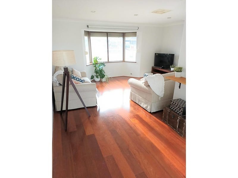 70 Balfour st, Huntingdale WA 6110