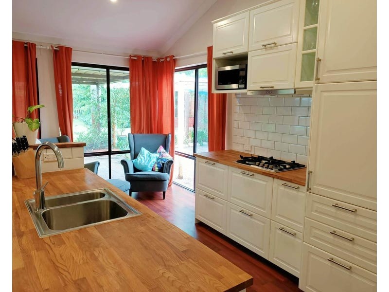 70 Balfour st, Huntingdale WA 6110