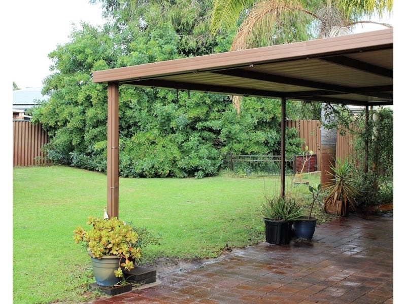 70 Balfour st, Huntingdale WA 6110