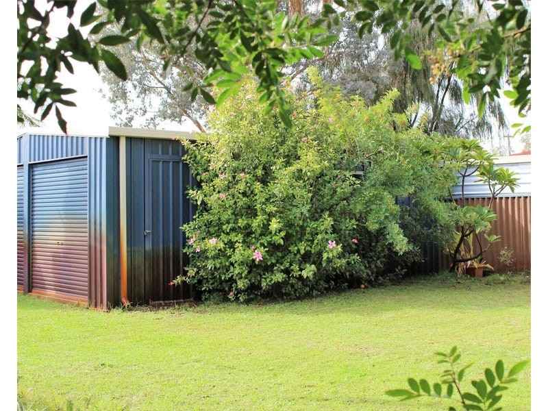 70 Balfour st, Huntingdale WA 6110