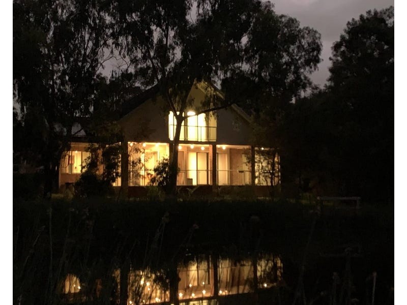 5 Lakeview Court, Glen Waverley VIC 3150