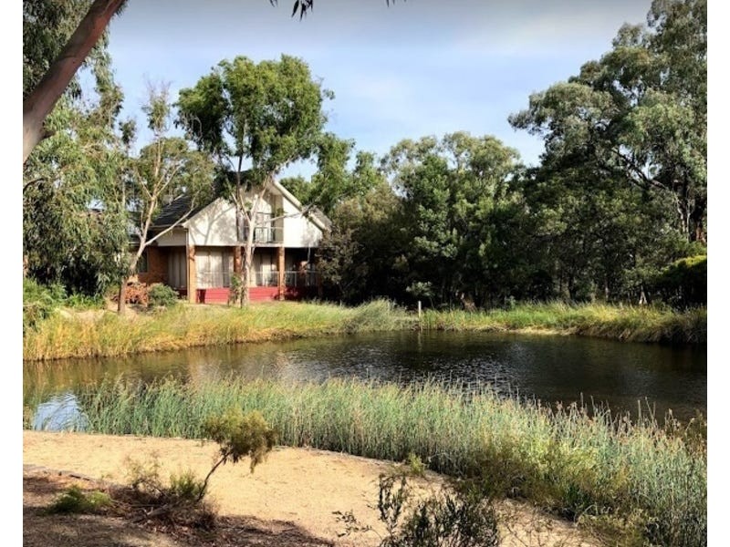 5 Lakeview Court, Glen Waverley VIC 3150