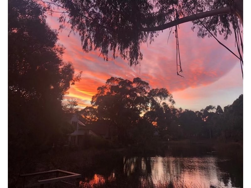 5 Lakeview Court, Glen Waverley VIC 3150