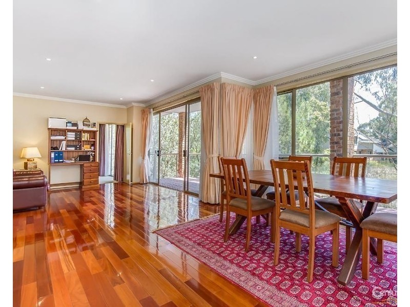 5 Lakeview Court, Glen Waverley VIC 3150