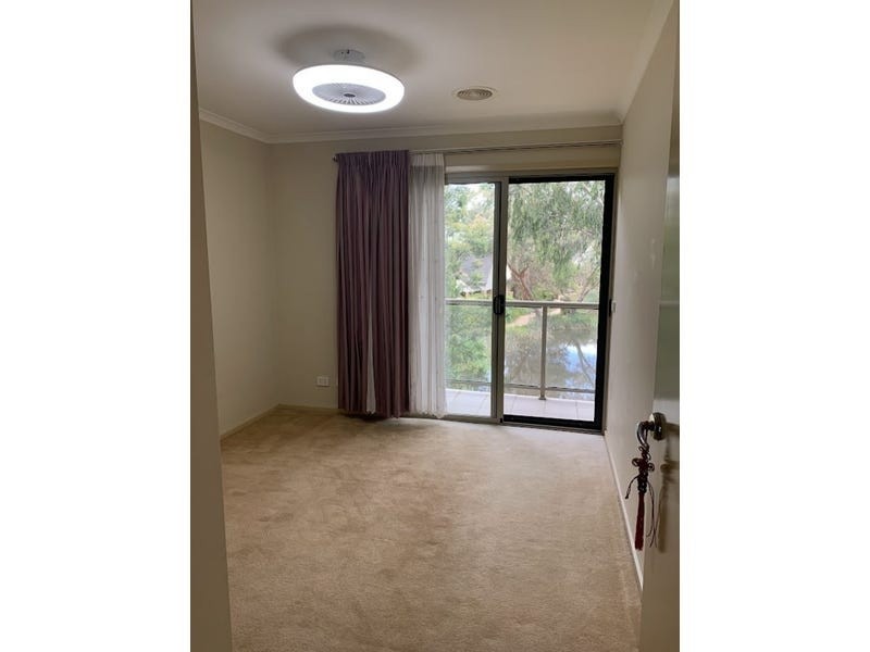 5 Lakeview Court, Glen Waverley VIC 3150