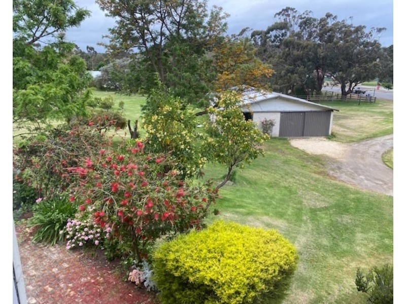 70 Frenchman Bay Road, Mount Elphinstone WA 6330