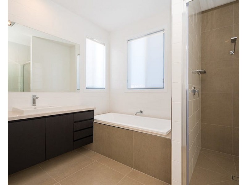 13 Kamira Road, Wadalba NSW 2259