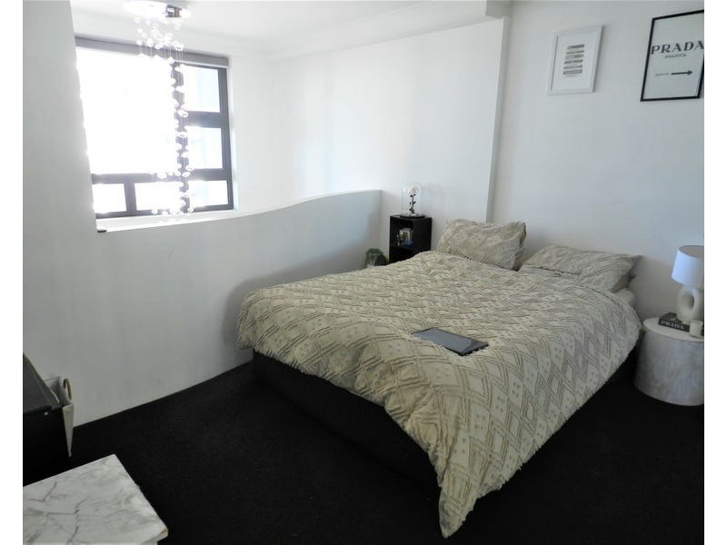 809/32 Surf Parade, Broadbeach QLD 4218