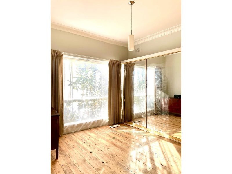 15 Derrick Street, Lalor VIC 3075